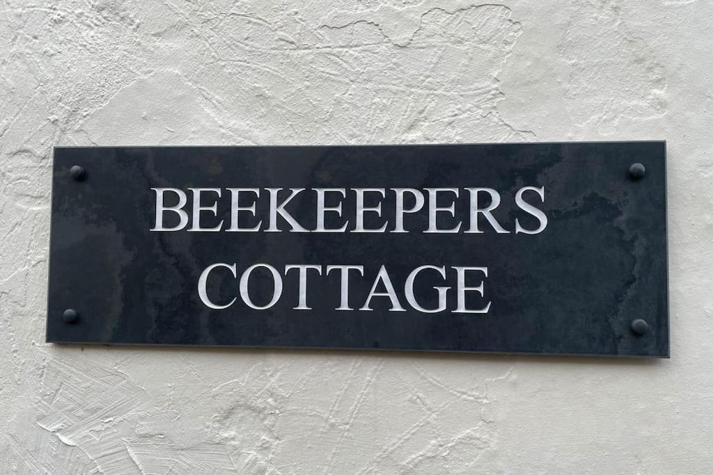 Beekeeper'S Cottage Fakenham Exterior photo